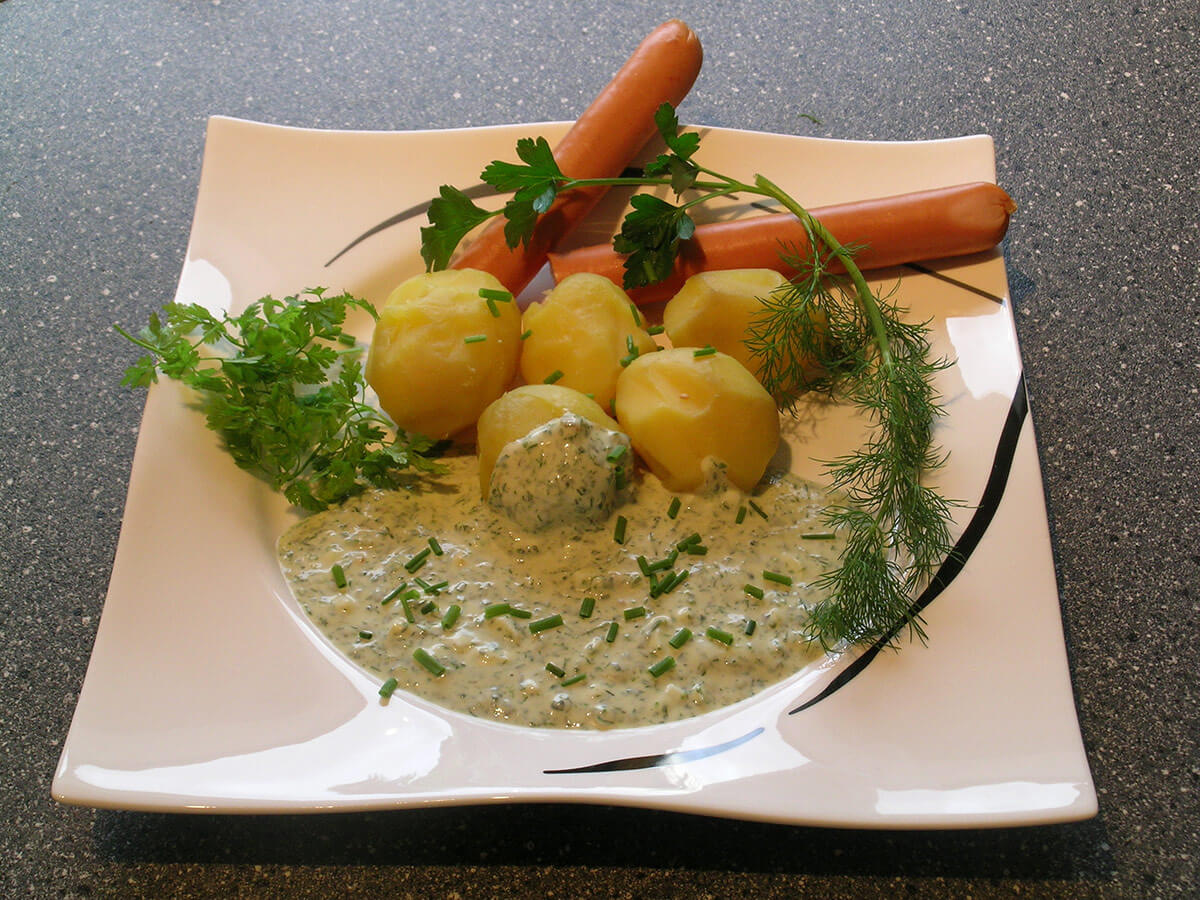Grüne Soße mit Pellkartoffeln Grüne Soße mit Pellkartoffeln